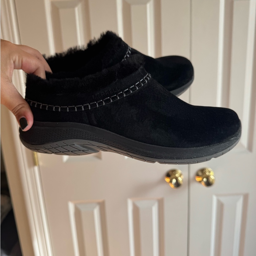 Women's Black Fuzzy Merrell Slip-On Shoes